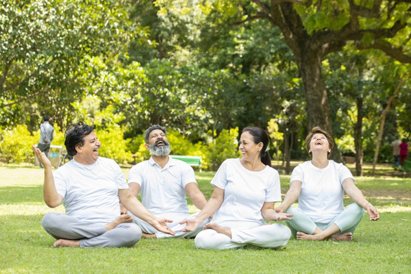 Elixir-amenities-outdoor-yoga